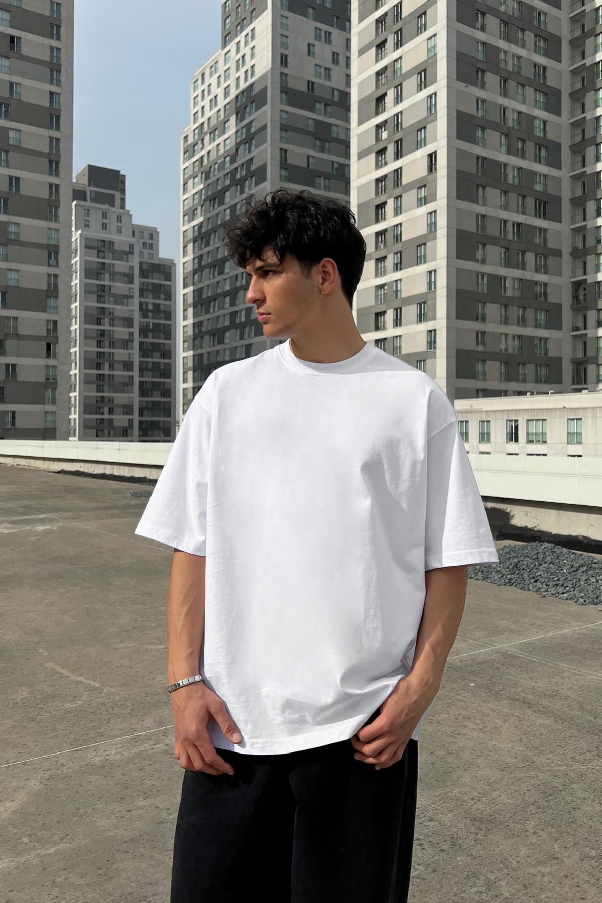 CORE ESSENTIAL - WHITE